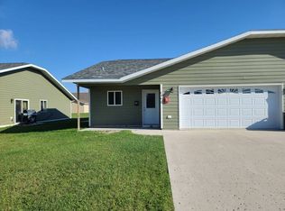 606 Preserve Place Rd, Bottineau, ND 58318