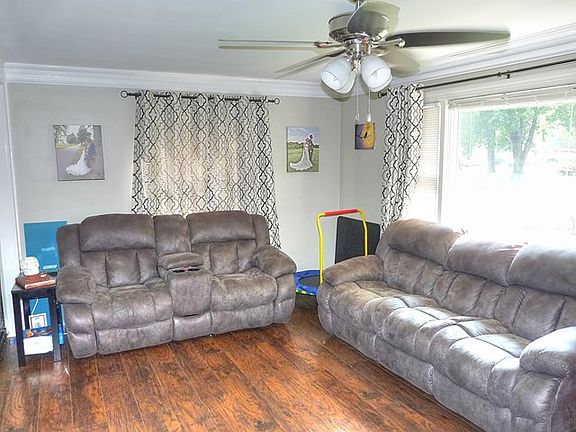 4th image of 2215 S Griffith Ave