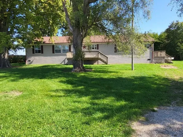 4554 E 9th Rd, Earlville, IL 60518