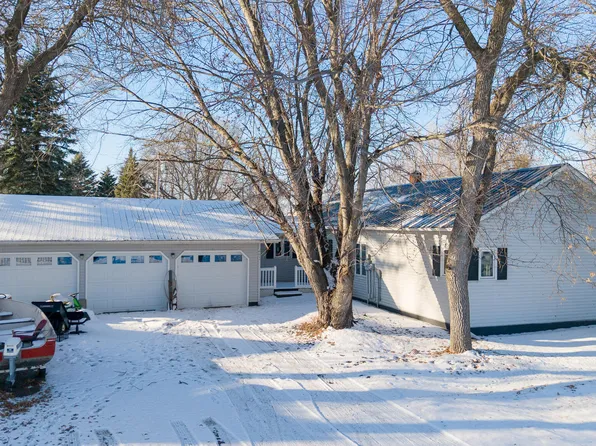 463 Olmstead St, Hannaford, ND 58448