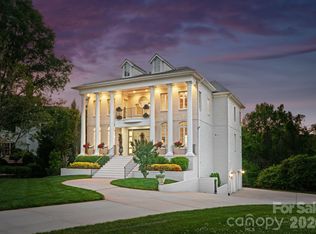 1120 Chollywood Dr, Charlotte, NC 28211