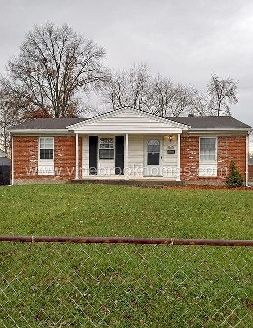 1st image of 10929 Crystalhill Ct