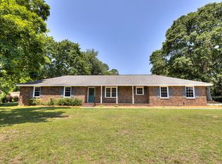 1196 Shoreland Dr, Sumter, SC 29154