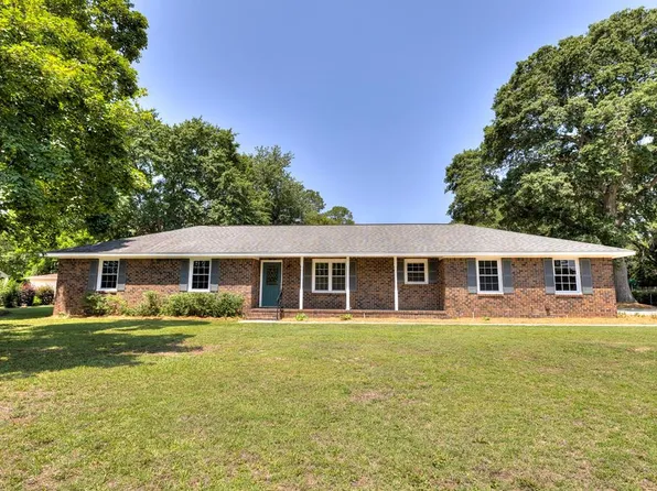 1196 Shoreland Dr, Sumter, SC 29154