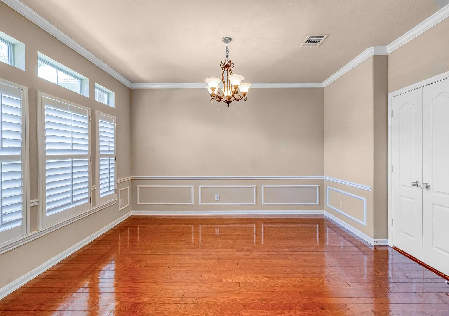 Gorgeous 4 Bd | 3.5 Ba | 2 Car Garage Available In Sonoma Ranch Helotes! Move In Special!! 500 Off** — Photo 3