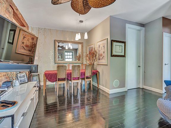 4th image of 442 Hudson St #2E
