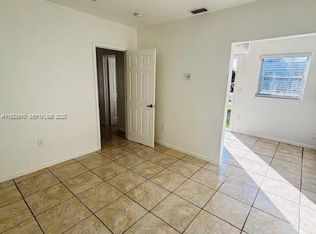 1991 NW 56th St #D, Miami, FL 33142