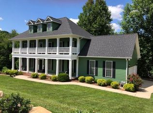 1220 Bob Bullock Rd, Cookeville, TN 38506