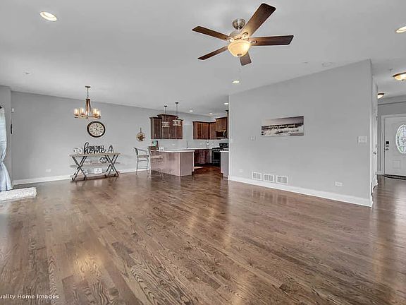 3rd image of 4857 143rd St