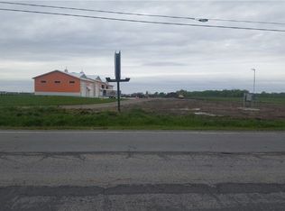 2656 E Harbor Rd, Port Clinton, OH 43452