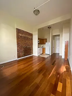 Rented by Oxford Property Group | media 18