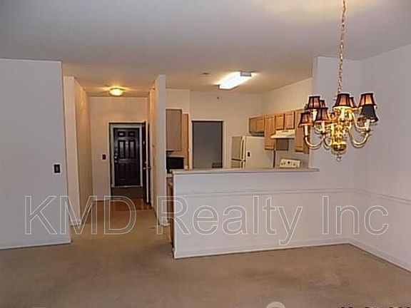 4th image of 9968 Hyde Glen Ct