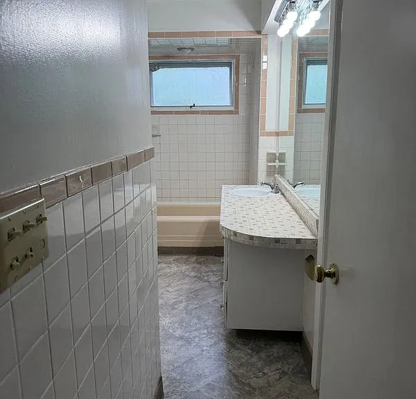 214 Market St #1 — Photo 6
