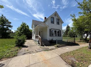 1052 E 72nd St, Cleveland, OH 44103
