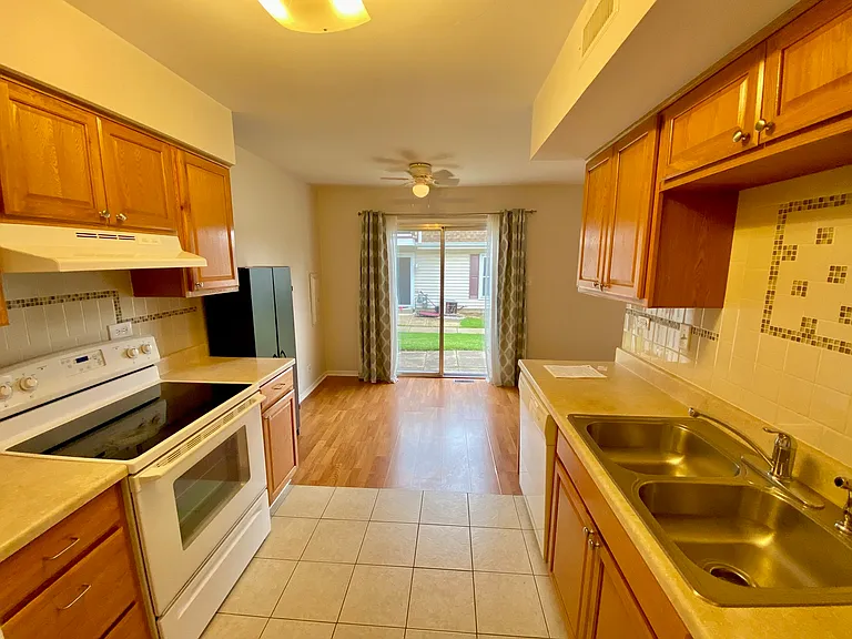 2346 Old Kings Ct #2346 — Photo 5