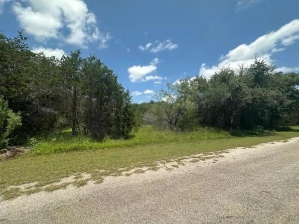 33042 Woodcrest Dr, Whitney, TX 76692