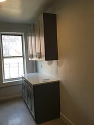 Rented by Realty 2000 Associates Ltd