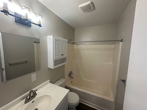 5th image of 6438-6692 W Martinie Dr #19