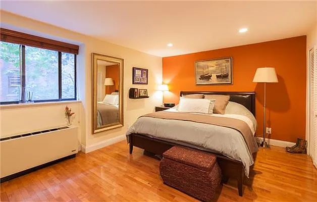 Sold by (Legacy) Elegran | media 5