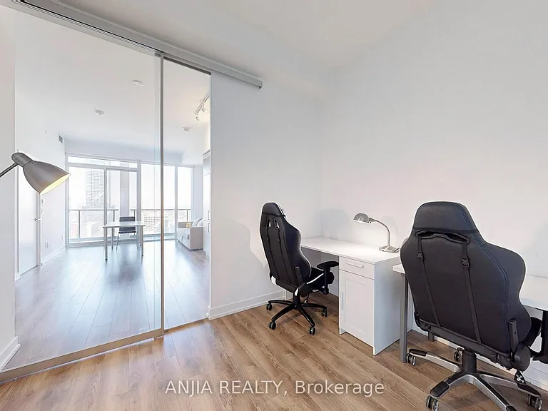20 Edward St #2711 — Photo 18