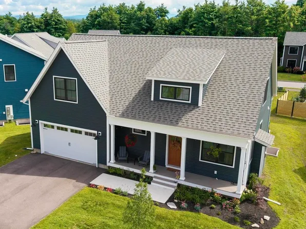 60 Washington Circle, Essex, VT 05452