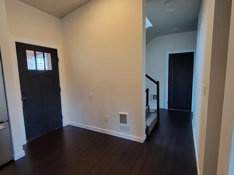 6308 Lakepointe Way — Photo 8