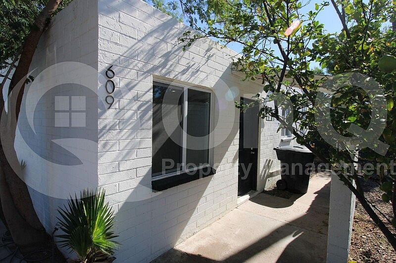 1st image of 609 S Bellview Unit A