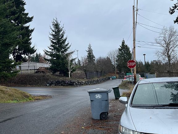 3rd image of 10708 5th Ave S