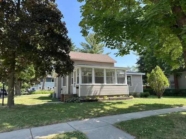 323 Waverly STREET, Lake Geneva, WI 53147