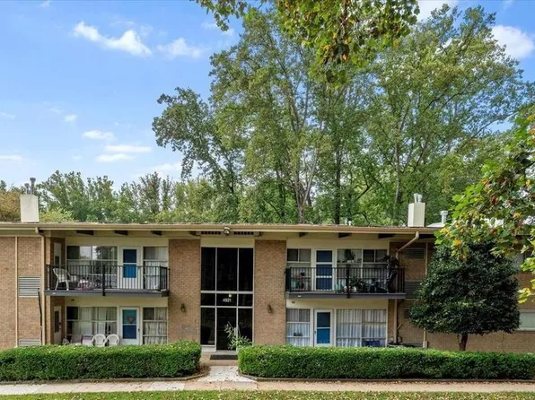 4921 Americana Dr APT 102, Annandale, VA 22003