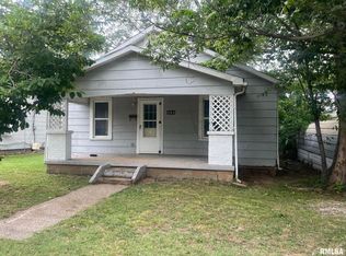 203 W 17th St, Metropolis, IL 62960