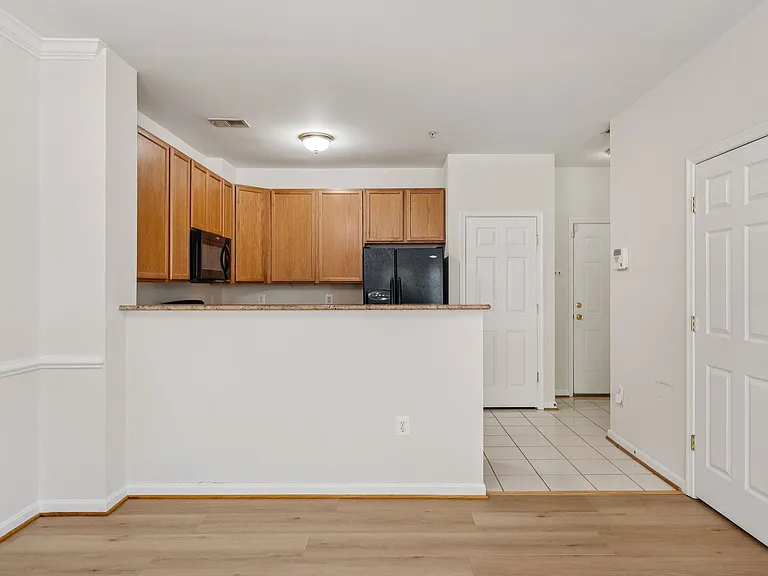 15503 John Diskin Cir #32 — Photo 15