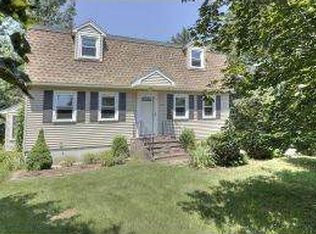 16 Gowing Rd, Hudson, NH 03051