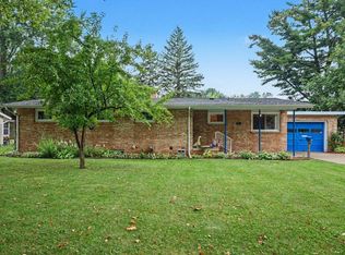 3807 Greenfield Ct, Midland, MI 48642