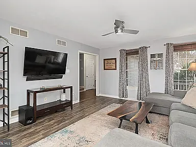 27 Lenox Ct — Photo 9