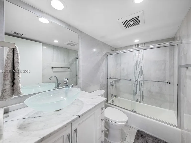520 Brickell Key Dr #A710 — Photo 9