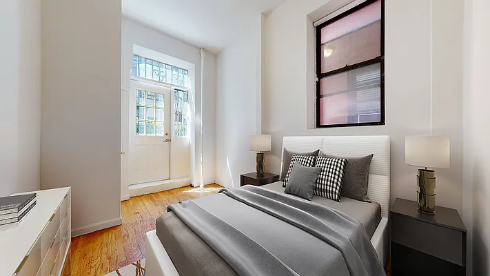 Rented by Bond New York | media 13