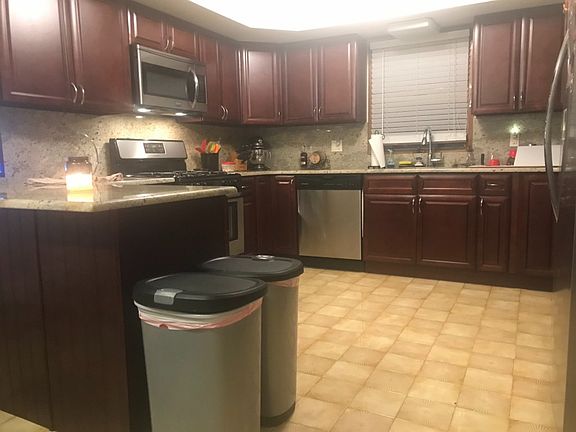 3rd image of 172 Midland Ave #1