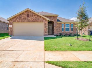 1135 Copal Dr, Crossroads, TX 76227