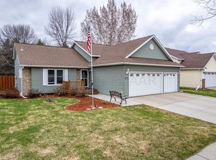 3521 19th St S, Fargo, ND 58104