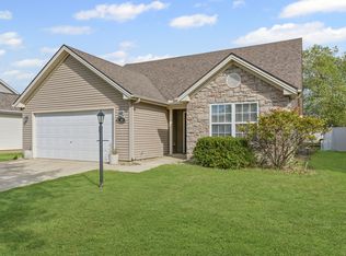 708 Yalow Dr, Champaign, IL 61822