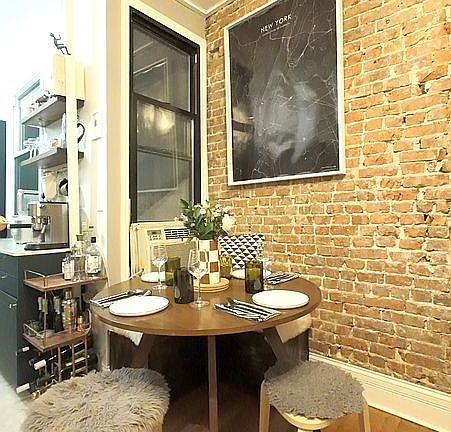 3rd image of 213 E 88th St APT 3C