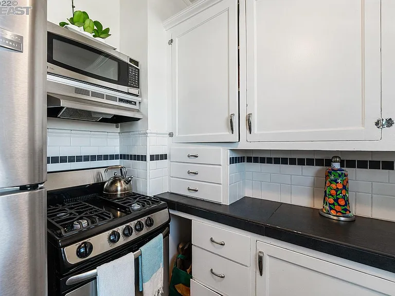 2999 California St #66 — Photo 17