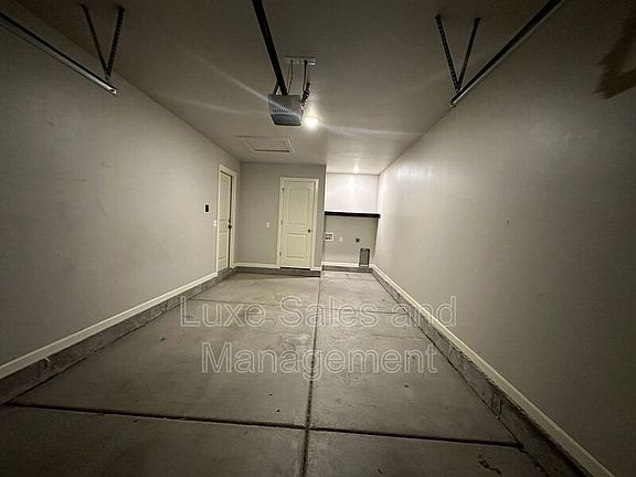 4th image of 4600 Loch Ln