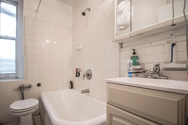 Rented by Halstead Real Estate | media 19
