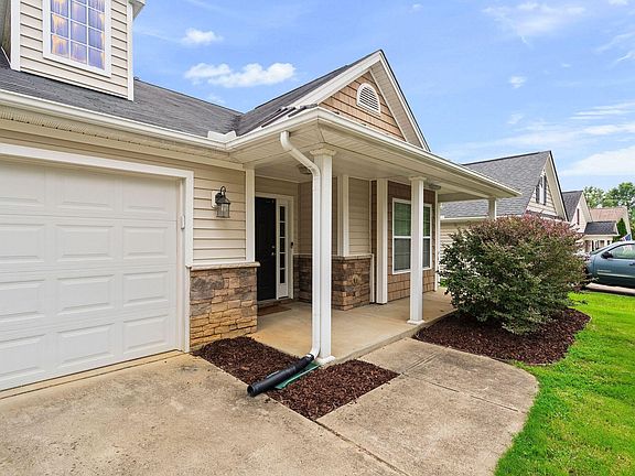 3rd image of 624 Lawson Cypress Ln
