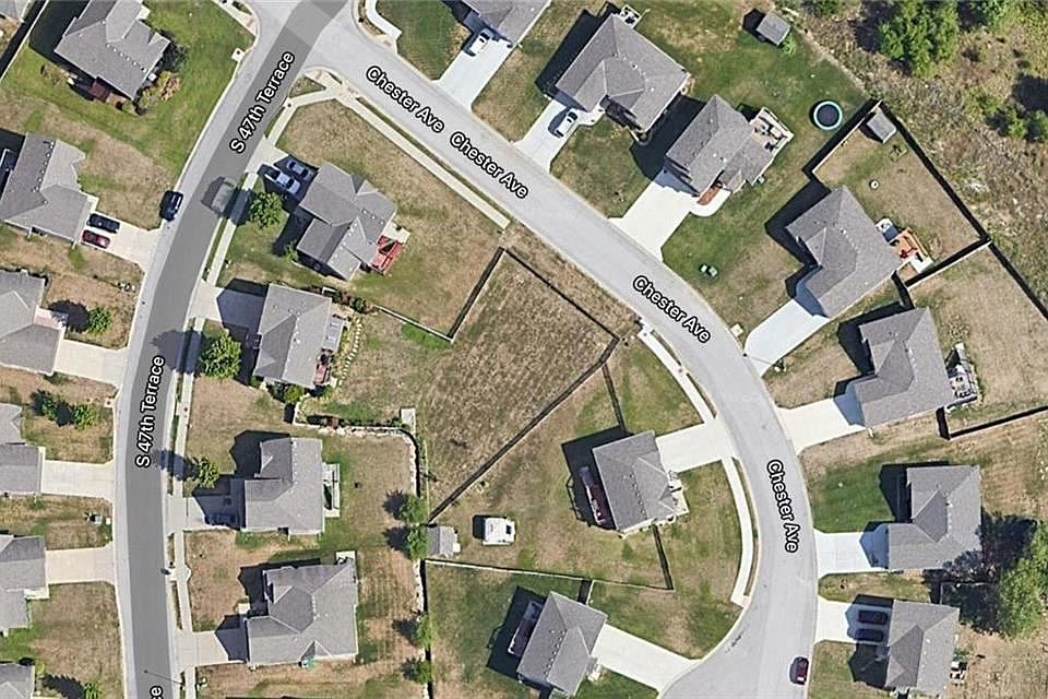 1st image of 4733 Chester Ave