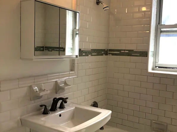 66-33 Yellowstone Boulevard image 8 of 13