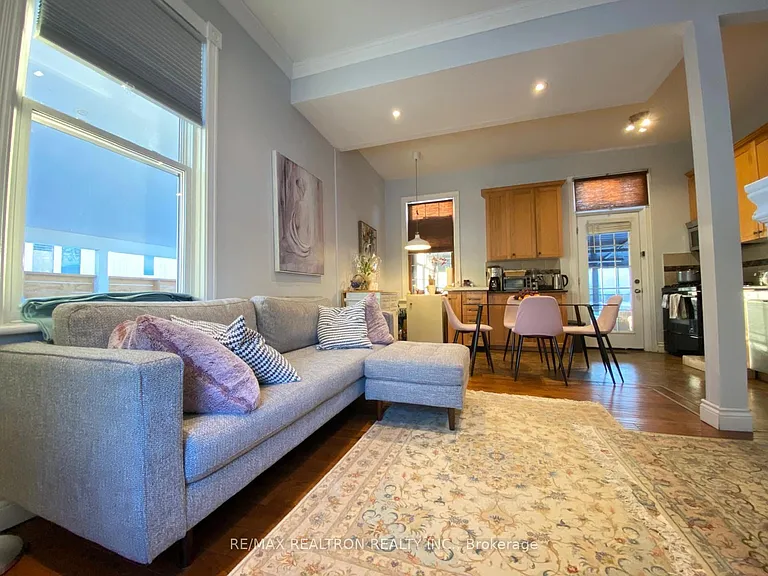 134 Wesley St — Photo 17
