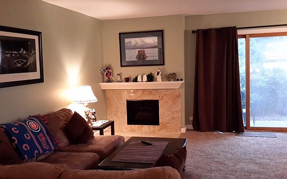 4th image of 321 Woodbury Ct APT B1